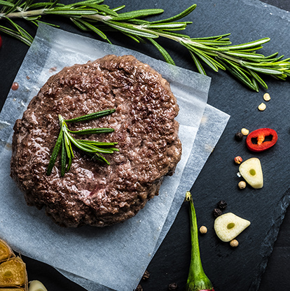 Beef burger with chilli, rosemary and garlic