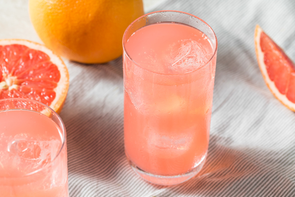 Healthy Fresh Grapefruit Flavored Sparkling Water with Ice