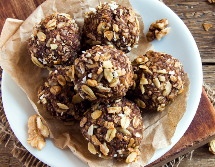 Healthy protein balls with grains
